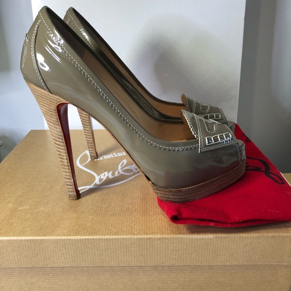 AUTHENTIC Christian Louboutin Platform - Picture 3 of 6